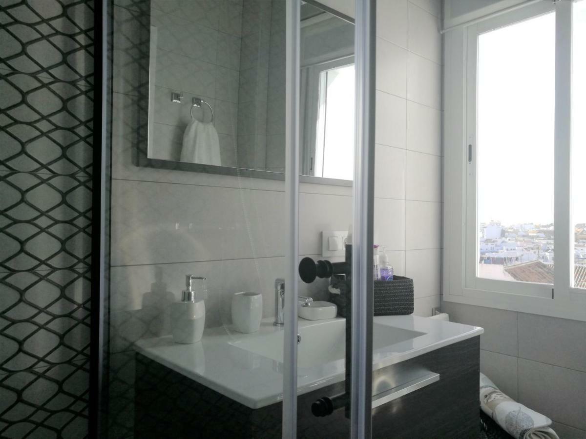 Piso Con Terraza Y Vistas Espectaculares Lejlighed Carmona  Eksteriør billede