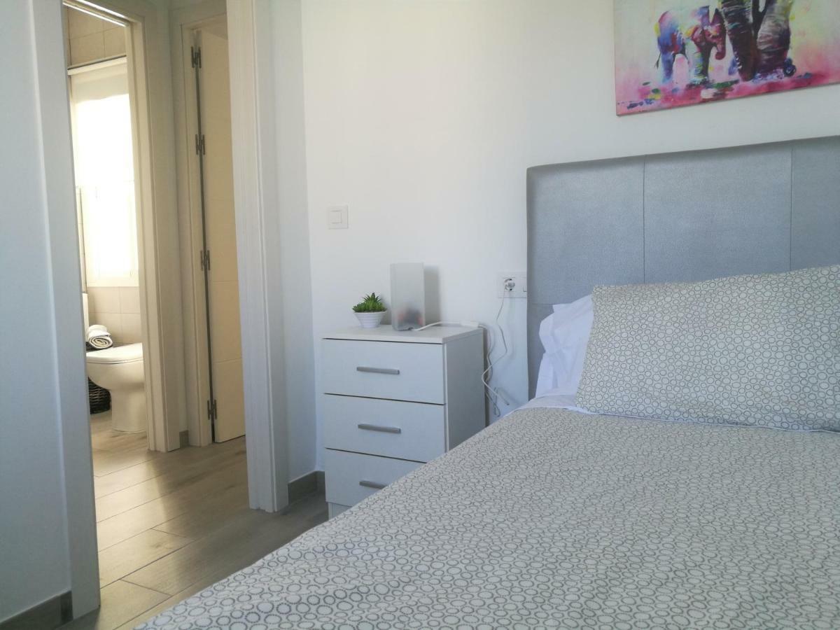 Piso Con Terraza Y Vistas Espectaculares Lejlighed Carmona  Eksteriør billede