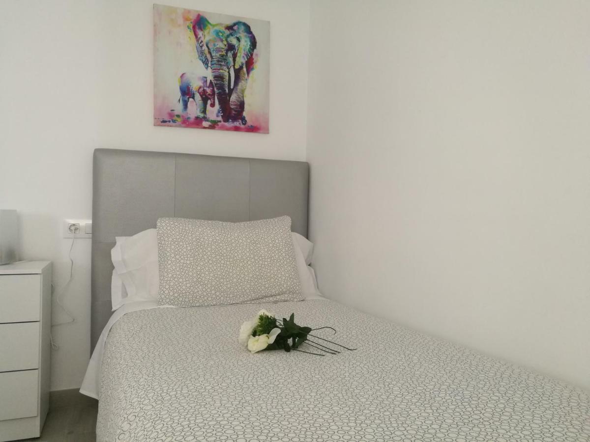 Piso Con Terraza Y Vistas Espectaculares Lejlighed Carmona  Eksteriør billede