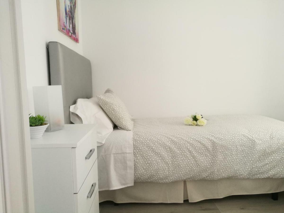 Piso Con Terraza Y Vistas Espectaculares Lejlighed Carmona  Eksteriør billede
