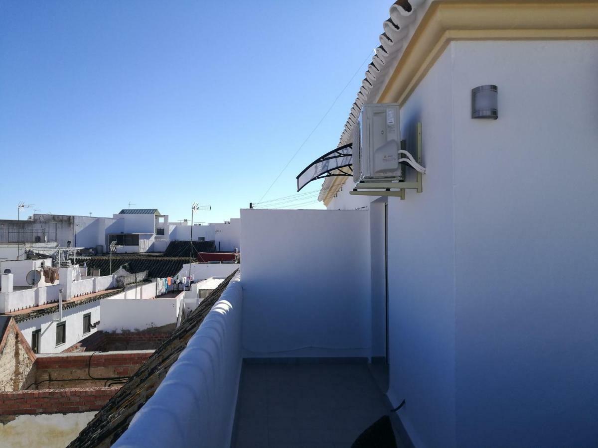 Piso Con Terraza Y Vistas Espectaculares Lejlighed Carmona  Eksteriør billede