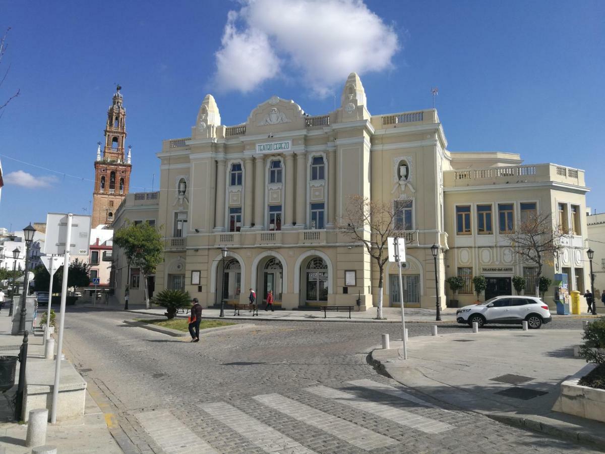 Piso Con Terraza Y Vistas Espectaculares Lejlighed Carmona  Eksteriør billede