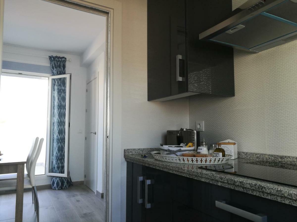 Piso Con Terraza Y Vistas Espectaculares Lejlighed Carmona  Eksteriør billede